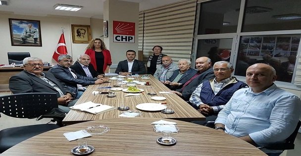 Törk, eski Başkanları topladı!