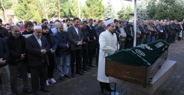 Trafik kazasında ölen genç, son yolculuğuna uğurlandı