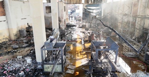 Yangında hayatını kaybedenlerden 2'si 18 yaşından küçük