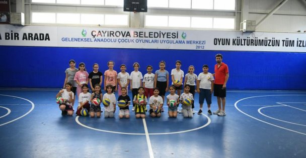 Yaz spor okullarında eğitim başladı