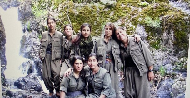 Yeşil Sol Parti Adayı Ayten Dönmez'in Pkk Kamplarındaki Yeni Fotoğrafları Ortaya Çıktı