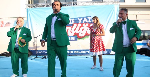 Yeşilçam Vokal Grubu Gebzeli Çocukları Coşturdu