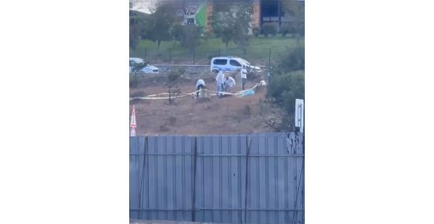 Yol kenarında erkek cesedi bulundu