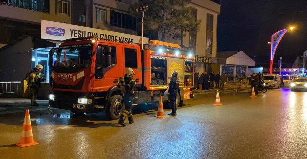 Yufkacı dükkanında çıkan yangın ekipleri harekete geçirdi