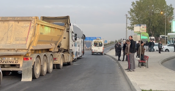 Zincirleme trafik kazasında 2 işçi yaralandı